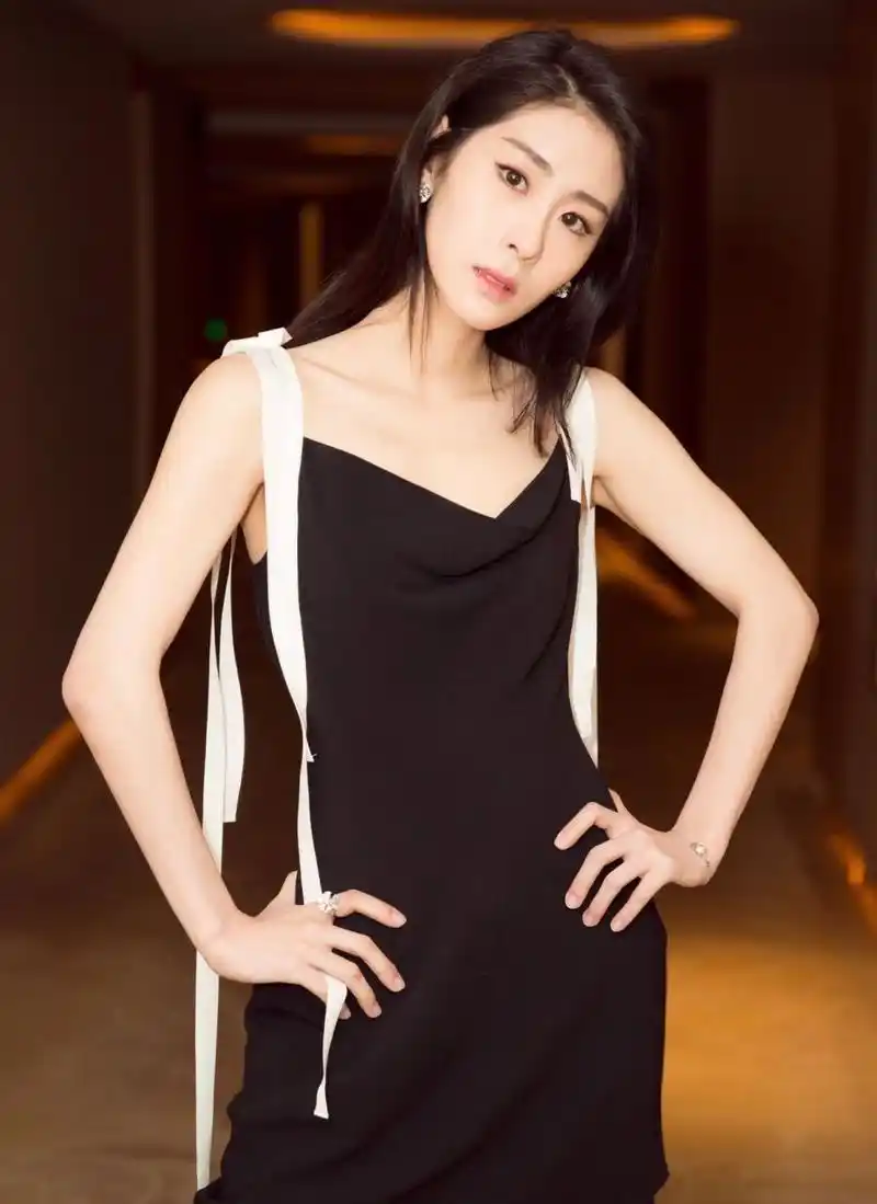 张碧晨,性感组图(二)