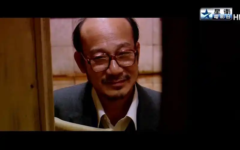 疯狂的石头谢小盟搬起石头砸自己的脚