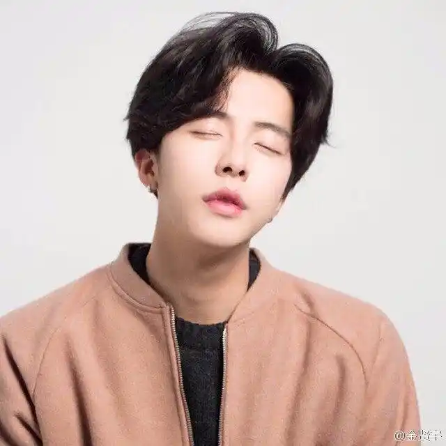 说一些你的一些成就,但也许同样也要说一些你的糗事.