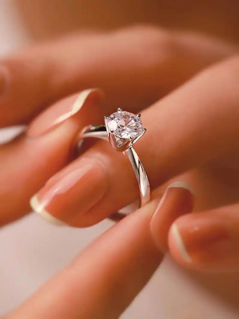 50分疯狂安利经典六爪钻戒95超耐看6015.