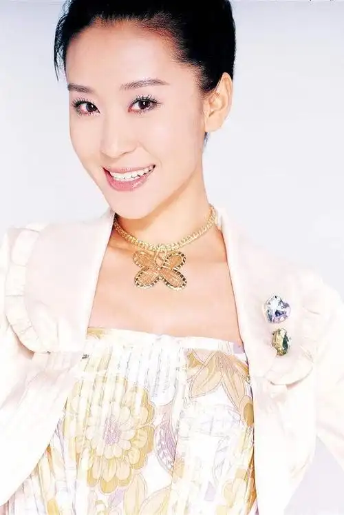 苗圃(1977年2月22日-),中国大陆女演员,陕西省西安人,毕业于北京电影