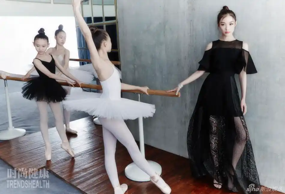 倪妮变身芭蕾天使清新脱俗时尚亮丽