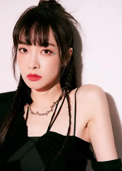 宋茜新剧找假男友应付催婚