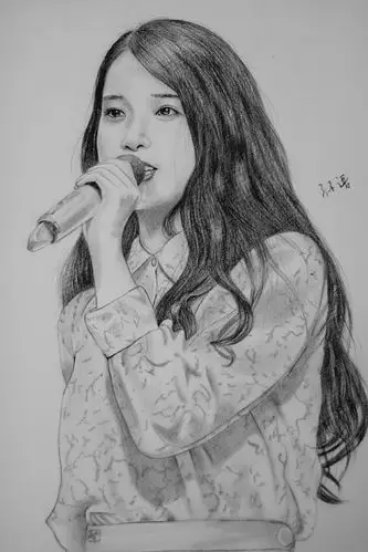 李智恩iu素描