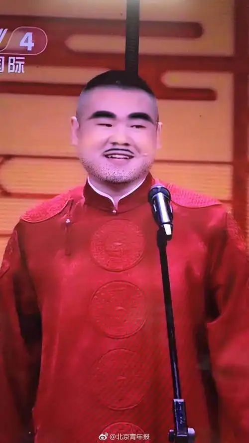 岳云鹏春晚笑场上热搜 岳云鹏春晚笑场怎么回事?