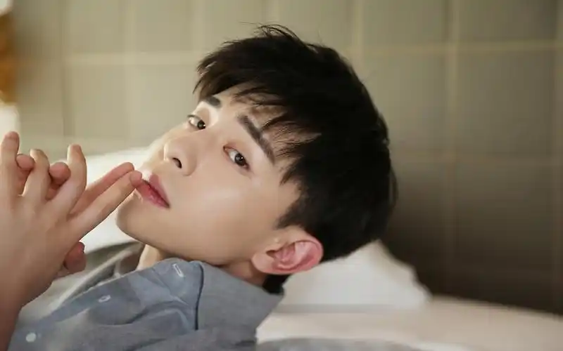 时尚帅气的邓伦,高清壁纸图片,大陆明星-回车桌面