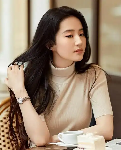 刘亦菲老公是谁呀 个人资料(刘亦菲与宋承宪的亲密照)(18)