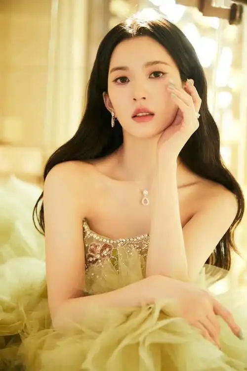 刘些宁美图|乐器|华语歌手|华语音乐_网易订阅