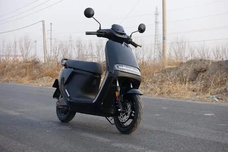 小米生态链入局电动车行业怎么玩?九号电动e100上手体验