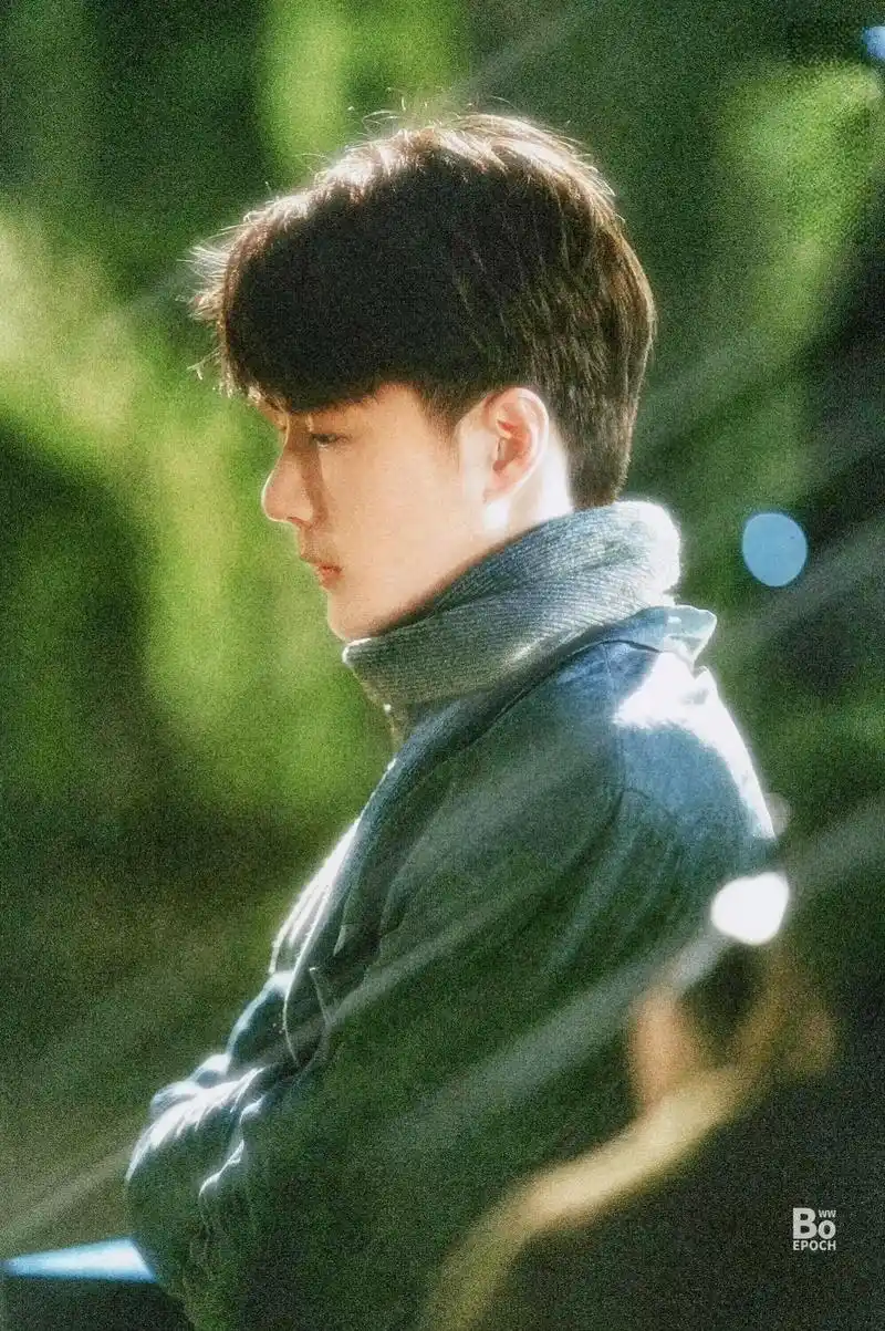 王一博壁纸.#完美侧颜杀 #侧脸杀 #追风者 #壁纸 #ip - 抖音