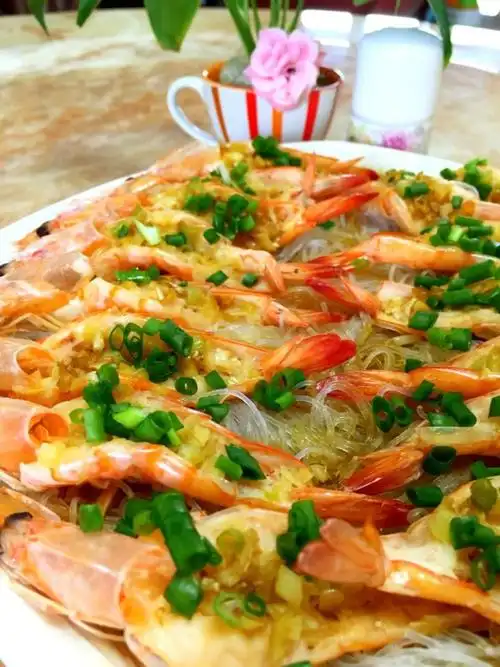 蒜蓉粉丝蒸开背虾的做法,蒜蓉粉丝蒸开背虾怎么做好吃,蒜蓉粉丝蒸开背