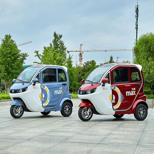 东威m1电动三轮车全封闭国标上牌城市休闲代步电动三轮车