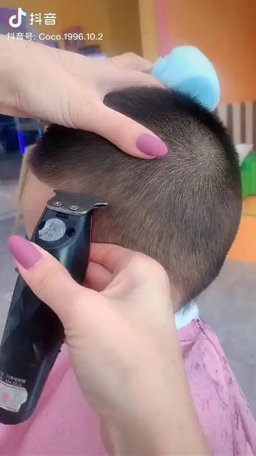 啦大家有没有忘了我的声音呀乖宝剪发宝宝理发儿童发型设计儿童理发