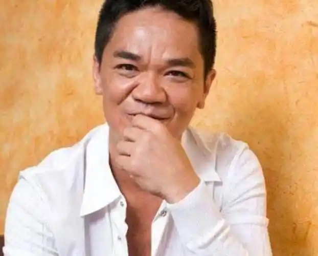 王祖蓝的爸爸王祖蓝的父亲竟是香港四大恶人