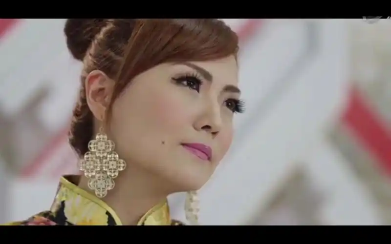 斯日其玛(蒙古国歌手斯日其玛)