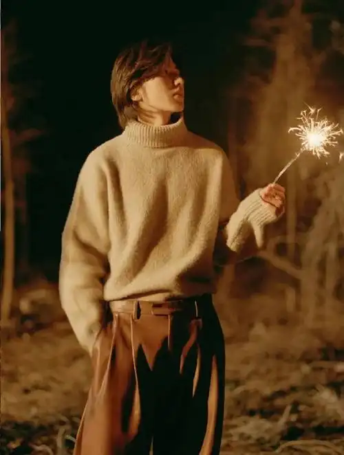 蔡徐坤##蔡徐坤port开季封面