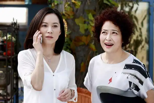 俞飞鸿《小丈夫》解套青春枷锁 演活犀利毒舌