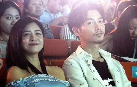 陈妍希回应网友让陈晓离婚追赵丽颖:一句话,道出夫妻相处的智慧