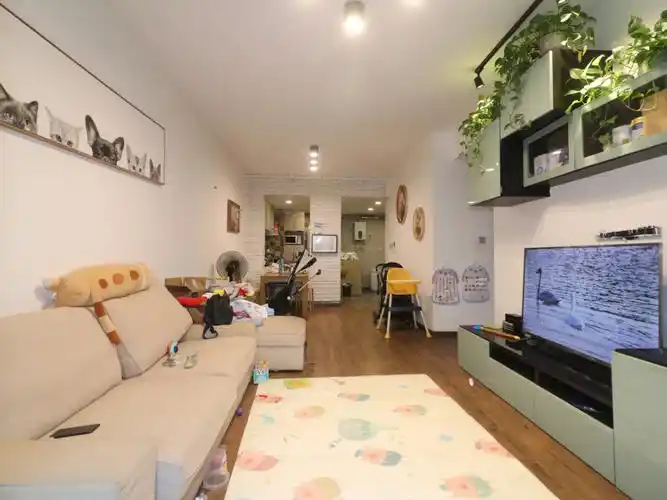 天新五号线地铁口精装小套三出售满二唯一