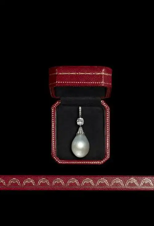 cartier 卡地亚royal 吊坠铂金,8.