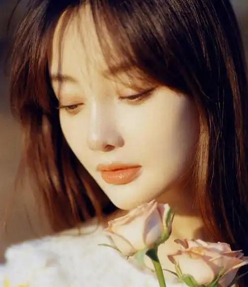 为何李小璐离婚后一直无绯闻?真实原因揭晓:她并非在等贾乃亮