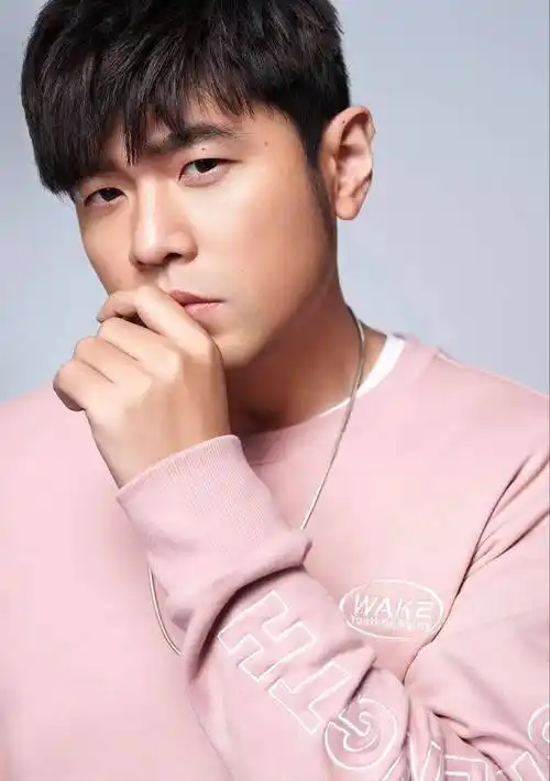 我的天周杰伦这组图真的帅倒我了