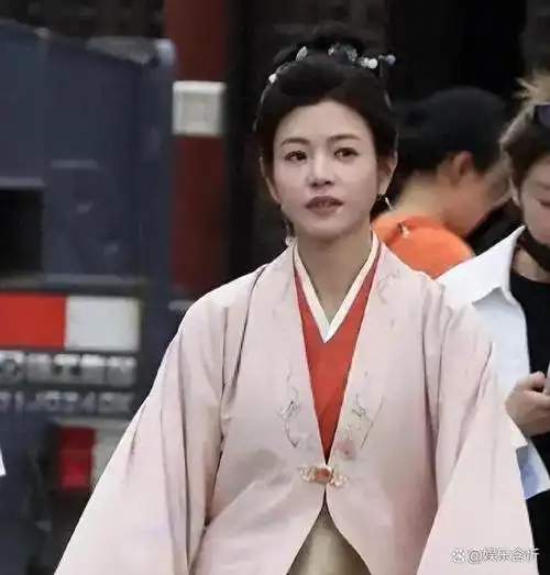 40岁的陈妍希给肖战演妈36岁赵丽颖却演古偶孙俪的话有人信了