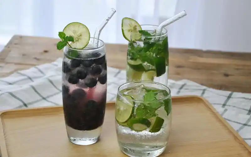 经典mojito & 蓝莓mojito 古巴鸡尾酒--freesiaa made第65集