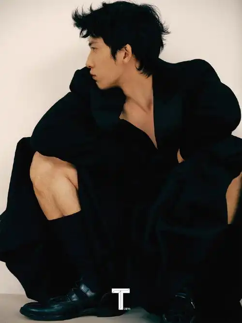 井柏然t锦绣五月刊封面##井柏然费可新生大片