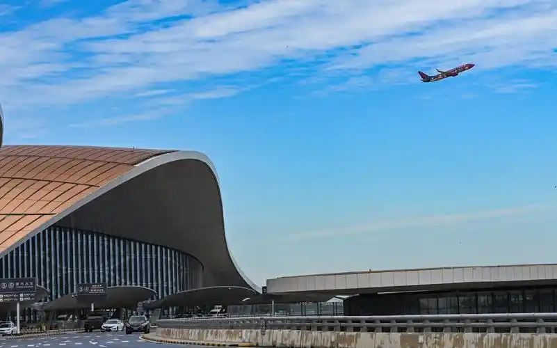 投运一周年大兴机场航班正常性全国主要机场排第一