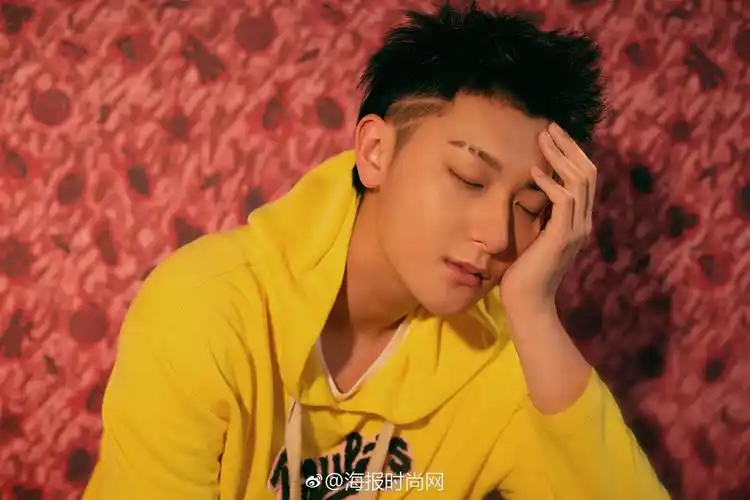 loewe罗意威 paulas ibiza系列第三季限时店于北京skp四层k大道揭幕