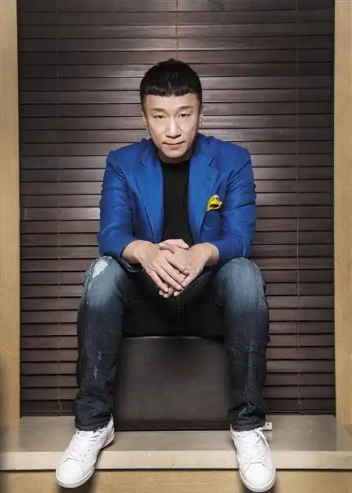 被孙红雷狠心分手,曾为他下跪拉资源,雷哥走红后立即分手_丁嘉丽_名气