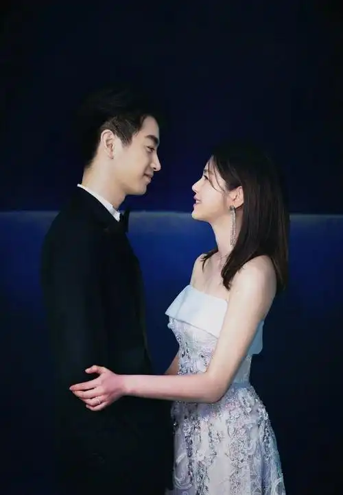 李荣浩叫张艺兴"阿莲" gai周延官宣当爸喜讯| 东小娱日爆社 2020.6.