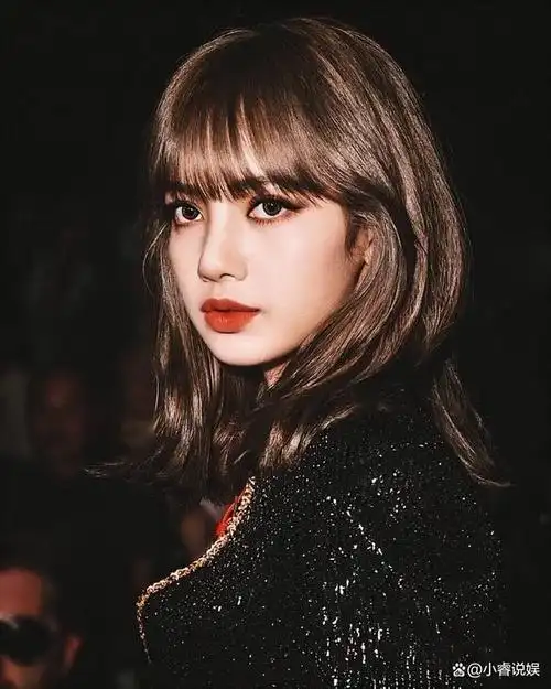 lisa是全球最成功的女团blackpink的成员之一,她在ins上有9700多万