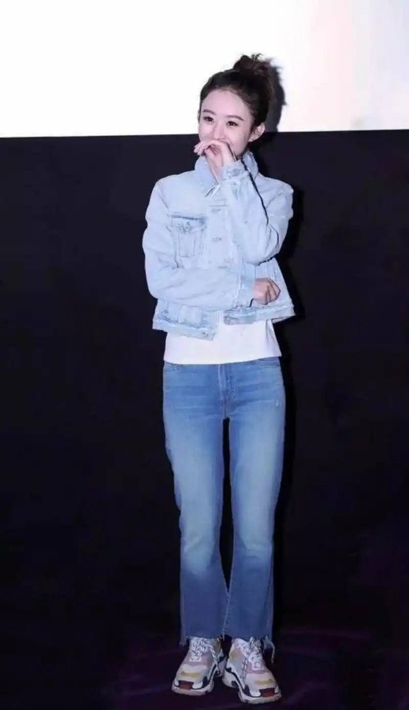 看了赵丽颖的穿搭,我发现:腿短不可怕,会穿就能美出新高度