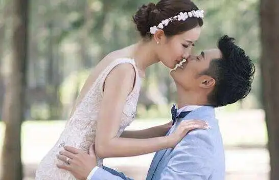 张子萱直播被人骂作小三陈赫为支持爱妻做了这一举动