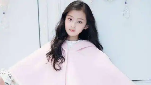 五官精致气质出众,又是个女神|tfboys|王俊凯|男神_网易订阅