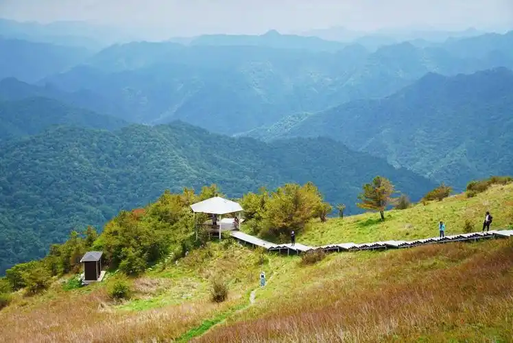 实拍陕西汉中紫柏山,和华山齐名,张良曾隐居于此,风景美如仙境