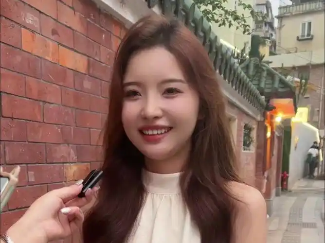 潮汕小姐姐活泼可爱有趣