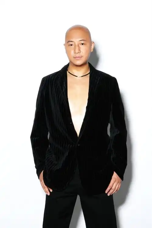 周晓鸥写真图片