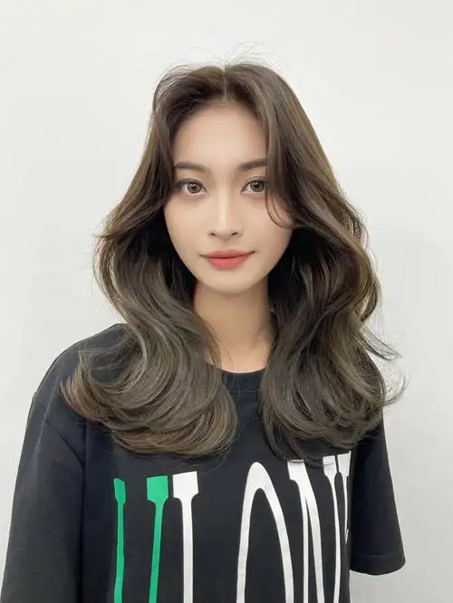 青棕色一款高级感十足的发色6060