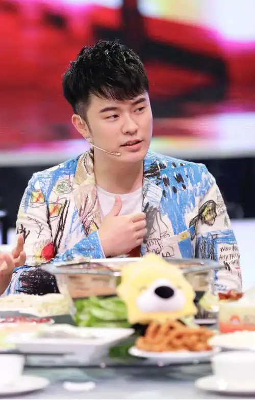 陈赫《食囧》热辣来袭 不讲段子的演员非好表情包