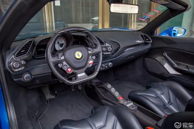 【法拉利4882015款3.