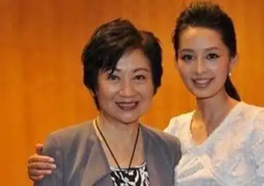 李沁个人资料简介李沁家庭父母照片及迟迟不红原因