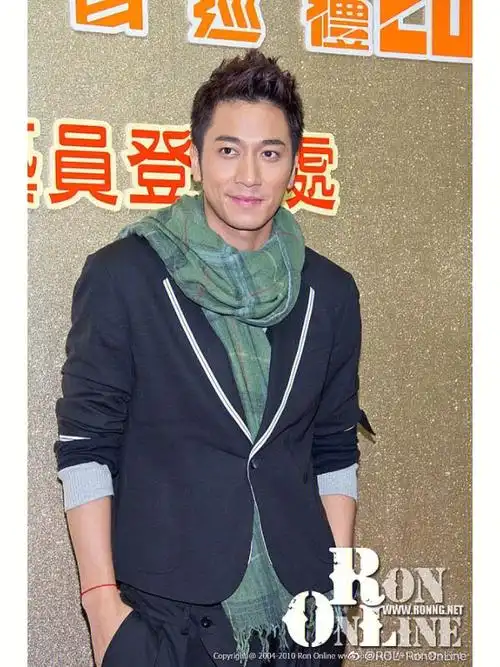 吴卓羲依然帅欢迎细看