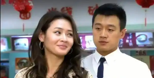 于明加出道多年,嫁给普通职员,结婚14年,被老公宠成宝_生活_丈夫_家庭