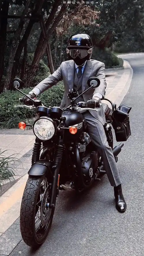 张若昀更新西装暴徒帅照##张若昀 西装暴徒