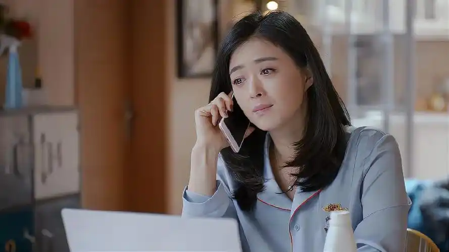 欢乐颂王柏川请樊胜美吃希尔顿樊胜美高兴坏了以为他想求婚