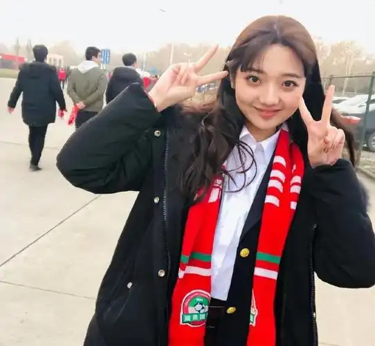 冰柠檬张兆艺遭家暴施暴者竟是母亲本人回应揭开更多细节