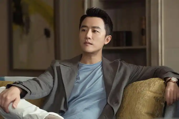 黄轩《完美关系》收官 暖心陪伴收获认可